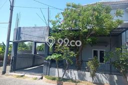 Jarang Ada! Rumah Sewa 4 Kamar Bagus Siap Huni Ketintang Jarang Ada! Rumah Sewa 4 Kamar Bagus Siap Huni Ketintang
