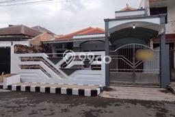 PILIHAN TEPAT! Rumah kawasan Darmo permai, 3 KT, Dekat Sekolah, Luas 200m² LB 200m² PILIHAN TEPAT! Rumah kawasan Darmo permai, 3 KT, Dekat Sekolah, Luas 200m² LB 200m²