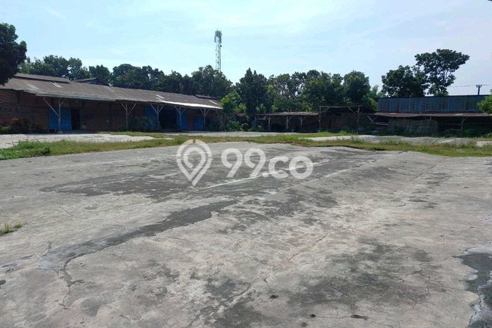 Unit Komersial Dijual di Lamongan Lamongan Luas Bangunan 2000m2 Unit Komersial Dijual di Lamongan Lamongan Luas Bangunan 2000m2