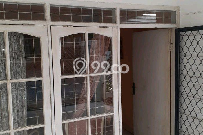 Rumah Modern Cantik 2 KT Bisa Langsung Pindah di Rungkut Rumah Modern Cantik 2 KT Bisa Langsung Pindah di Rungkut