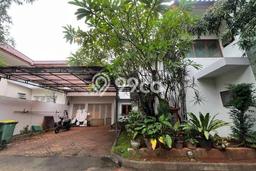 For Sale! Luxury House LT 335m2 Desain Elegan di Lebak Bulus For Sale! Luxury House LT 335m2 Desain Elegan di Lebak Bulus