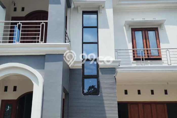 Lokasi strategis! Rumah siap huni disewakan di Ngaglik LB 570m2 Lokasi strategis! Rumah siap huni disewakan di Ngaglik LB 570m2