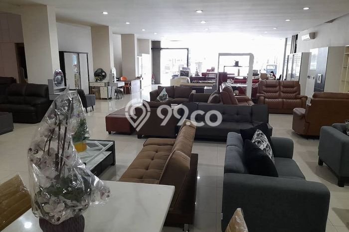Untuk Disewa Ruko di Mantrijeron Yogyakarta LT 980m2, LB 1800m2 Untuk Disewa Ruko di Mantrijeron Yogyakarta LT 980m2, LB 1800m2