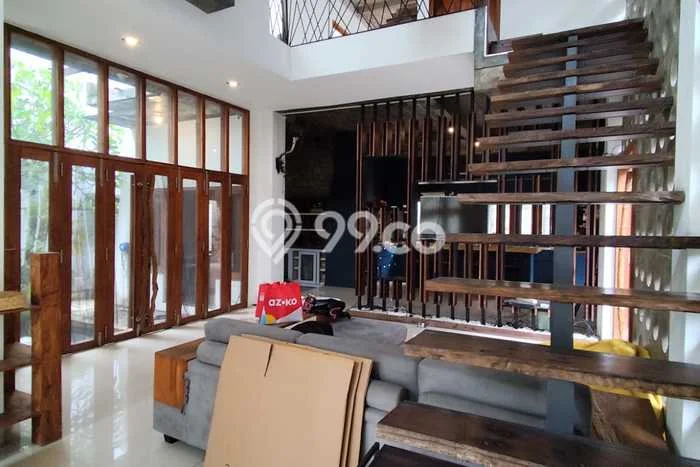 Rumah Disewakan Sleman LT 297m2 LB 322m2 Kawasan Condong Catur Rumah Disewakan Sleman LT 297m2 LB 322m2 Kawasan Condong Catur