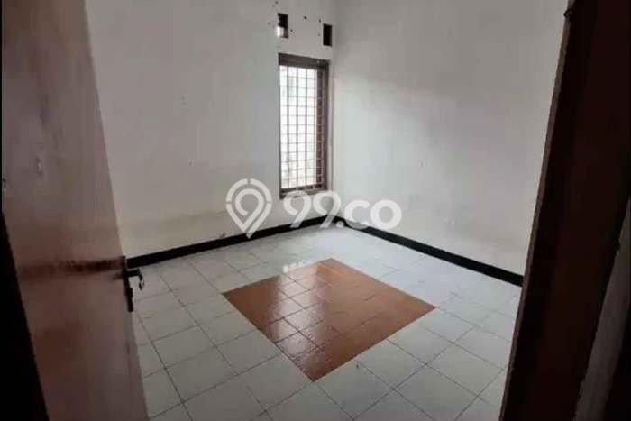 Rumah area Depok, 1 KM, Akses Mudah Pusat Kota, Luas 120m² Bangunan 100m² Rumah area Depok, 1 KM, Akses Mudah Pusat Kota, Luas 120m² Bangunan 100m²