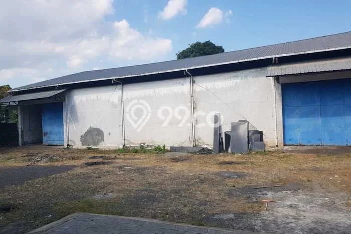 Gudang paling strategis disewakan di Umbulharjo Yogyakarta Gudang paling strategis disewakan di Umbulharjo Yogyakarta