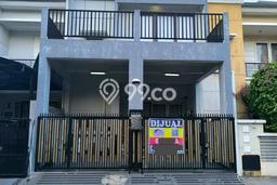 Ready to Use! Premium House LT 90m2 Desain Modern di Puri Media Ready to Use! Premium House LT 90m2 Desain Modern di Puri Media