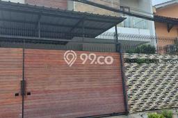 Rumah Luxury Modern Siap Huni di Puri Indah Jakarta Barat Rumah Luxury Modern Siap Huni di Puri Indah Jakarta Barat