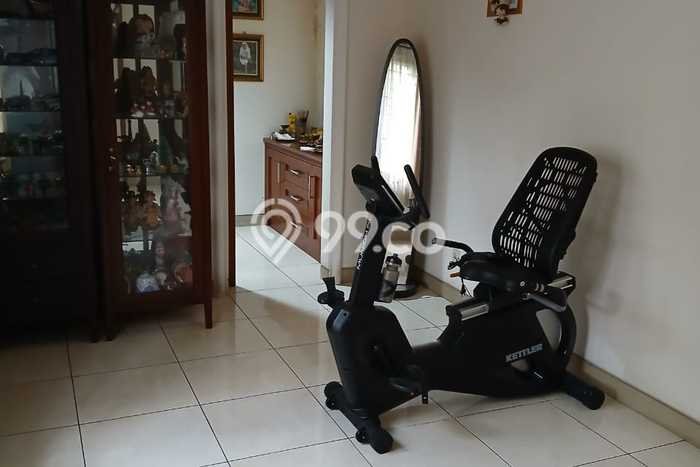 Hunian Elit LB 150m2 Siap Pakai Desain Elegan di Warung Buncit, Jakarta Selatan Hunian Elit LB 150m2 Siap Pakai Desain Elegan di Warung Buncit, Jakarta Selatan