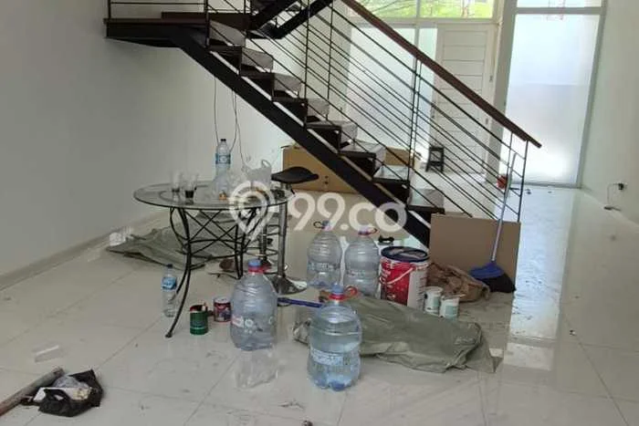 Rumah di Intercon, Dekat Sekolah, LT 144m² Rumah di Intercon, Dekat Sekolah, LT 144m²