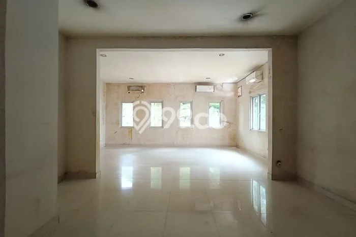 Gudang Dijual di Prime Area Tangerang Luas 225m2 Gudang Dijual di Prime Area Tangerang Luas 225m2