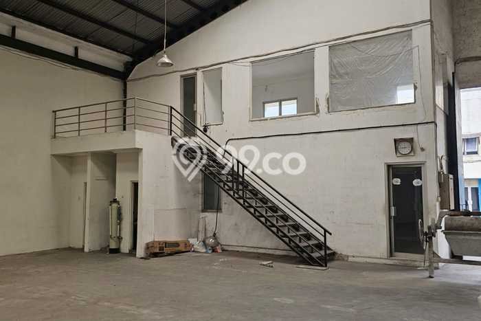 Gudang Dijual Lokasi Emas di Jati Uwung Luas 384m2 Gudang Dijual Lokasi Emas di Jati Uwung Luas 384m2