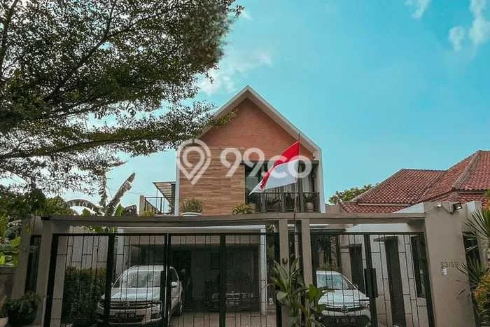 Rumah Eksklusif Dijual LT 300m2 di Kelapa Dua, Tangerang Rumah Eksklusif Dijual LT 300m2 di Kelapa Dua, Tangerang