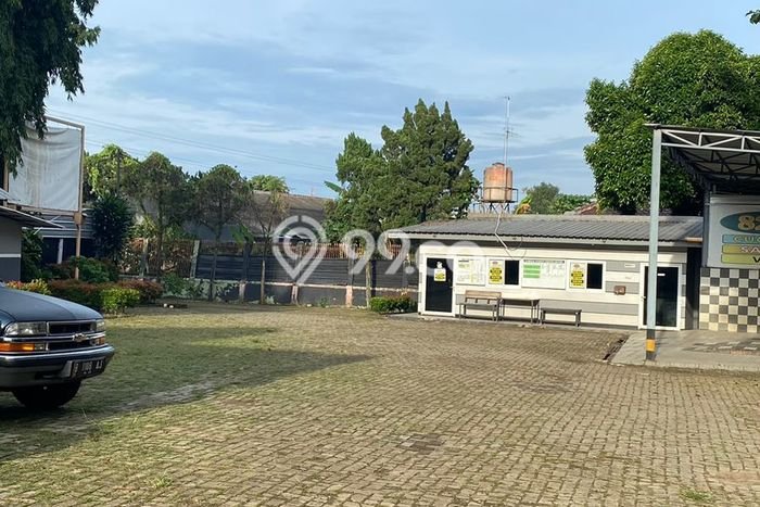 Unit Komersial Dijual di Depok LT 2806m2 & LB 507m2 Unit Komersial Dijual di Depok LT 2806m2 & LB 507m2
