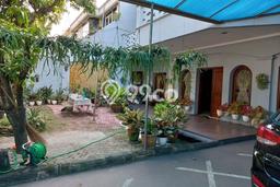 Hunian Mewah LB 400m2 Siap Huni Desain Elegan di Bintaro, Jakarta Selatan Hunian Mewah LB 400m2 Siap Huni Desain Elegan di Bintaro, Jakarta Selatan