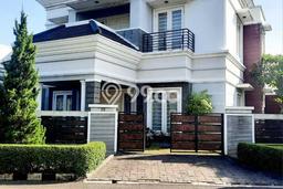 Rumah Elit Modern Siap Huni di Bintaro Tangerang Selatan Rumah Elit Modern Siap Huni di Bintaro Tangerang Selatan