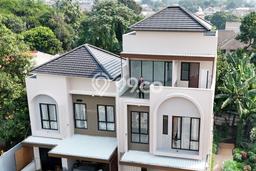 Rumah Modern 3 KT di Lebak Bulus Jakarta Selatan Unfurnished Rumah Modern 3 KT di Lebak Bulus Jakarta Selatan Unfurnished