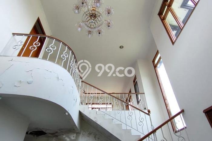 Rumah 3 KT 4 KM LT 865m2m², LB 300m2m² di Cimenyan, Bandung Rumah 3 KT 4 KM LT 865m2m², LB 300m2m² di Cimenyan, Bandung