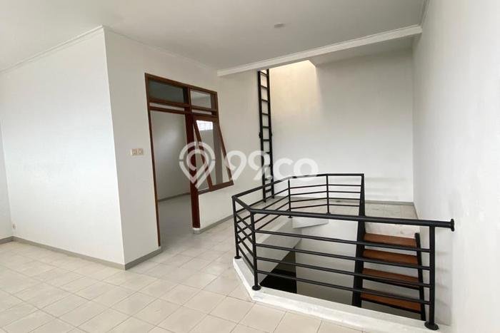 Rumah Modern 3 KT LT 98m2 di Taman Holis Indah Rumah Modern 3 KT LT 98m2 di Taman Holis Indah