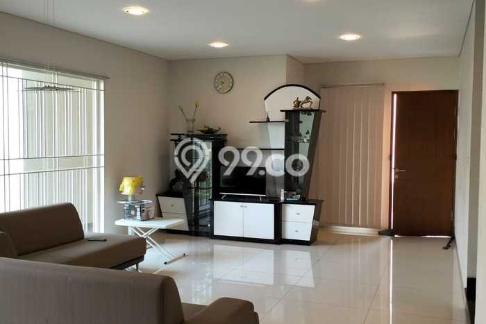 Rumah Nyaman dengan Luas Tanah 309m2m² dan Luas Bangunan 350m2m² di Kawasan Sukasari, Bandung Rumah Nyaman dengan Luas Tanah 309m2m² dan Luas Bangunan 350m2m² di Kawasan Sukasari, Bandung