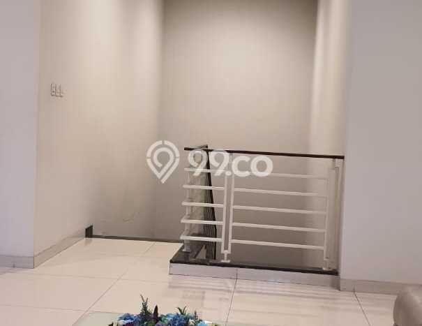 Rumah Nyaman dengan Luas Tanah 309m2m² dan Luas Bangunan 350m2m² di Kawasan Sukasari, Bandung Rumah Nyaman dengan Luas Tanah 309m2m² dan Luas Bangunan 350m2m² di Kawasan Sukasari, Bandung