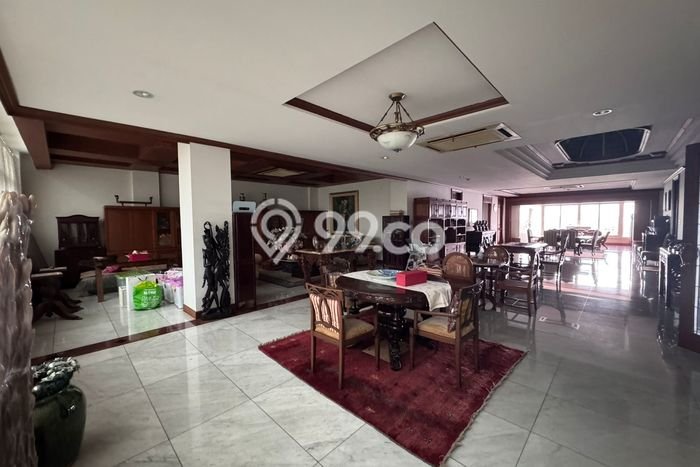 Komersial Area Strategis Kawasan Tanah Abang, Luas 2400m², Jalan Utama Komersial Area Strategis Kawasan Tanah Abang, Luas 2400m², Jalan Utama