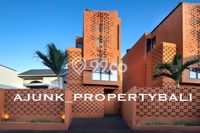 Jual Rumah Mewah Megah Dengan View Cantik di Canggu, Badung Jual Rumah Mewah Megah Dengan View Cantik di Canggu, Badung