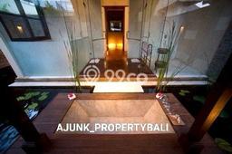 Rumah Luxury Modern Tanpa Renovasi di Pererenan Badung Rumah Luxury Modern Tanpa Renovasi di Pererenan Badung