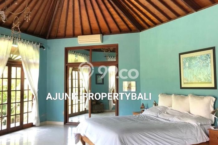 Hunian Mewah LB 375m2 Siap Pakai Desain Elegan di Umalas, Badung Hunian Mewah LB 375m2 Siap Pakai Desain Elegan di Umalas, Badung