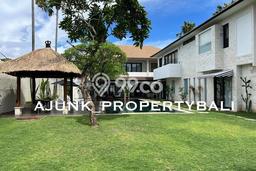 Hunian Elit LB 940m2 Siap Huni Desain Elegan di Seminyak, Badung Hunian Elit LB 940m2 Siap Huni Desain Elegan di Seminyak, Badung