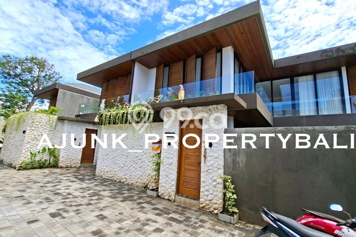 For Sale Vila di Kuta, Ukuran 160m2m², Lokasi Premium For Sale Vila di Kuta, Ukuran 160m2m², Lokasi Premium