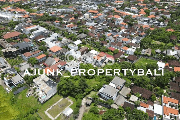 Dijual Tanah Lokasi Umalas, Badung Seluas 135m2 Dijual Tanah Lokasi Umalas, Badung Seluas 135m2