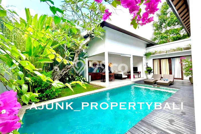 Jual Rumah Luas Elegan Dengan View Cantik di Umalas, Badung Jual Rumah Luas Elegan Dengan View Cantik di Umalas, Badung