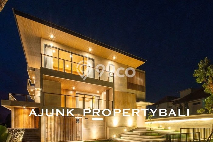 Rumah Elit LB 620m2 Siap Pakai Desain Elegan di Pecatu, Badung Rumah Elit LB 620m2 Siap Pakai Desain Elegan di Pecatu, Badung