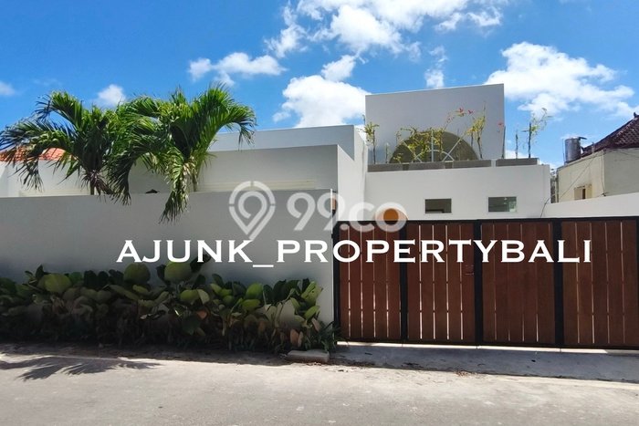 Vila Premium Kawasan , Luas 255m2m², Area Nyaman Vila Premium Kawasan , Luas 255m2m², Area Nyaman