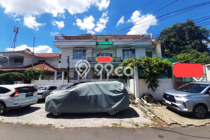 Dijual Hunian Mewah dengan Fasilitas Sekitar Lengkap di Jatinegara, Jakarta Timur Dijual Hunian Mewah dengan Fasilitas Sekitar Lengkap di Jatinegara, Jakarta Timur