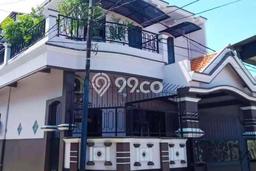 Rumah Terawat LT 96m2m² / LB 120m2m² di Lokasi Strategis Lakarsantri, Surabaya Rumah Terawat LT 96m2m² / LB 120m2m² di Lokasi Strategis Lakarsantri, Surabaya