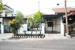 Rumah Eksklusif Siap Huni LT 390m2 di Rungkut, Surabaya Rumah Eksklusif Siap Huni LT 390m2 di Rungkut, Surabaya
