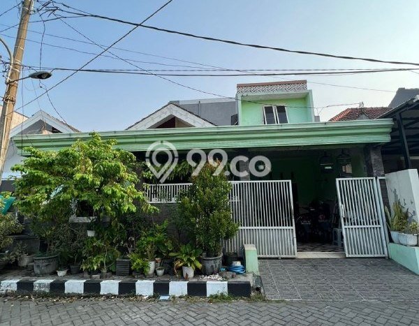 Dijual Rumah 4 Kamar Lokasi Ideal Bagus dan Strategis di Wiyung Dijual Rumah 4 Kamar Lokasi Ideal Bagus dan Strategis di Wiyung