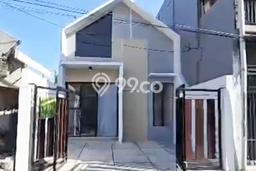 Rumah Strategis di Rungkut, Dekat Rungkut, Surabaya, Surabaya - 3 KT Rumah Strategis di Rungkut, Dekat Rungkut, Surabaya, Surabaya - 3 KT