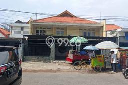 Ready to Use! Luxury House LT 264m2 Desain Modern di Surabaya Kota Ready to Use! Luxury House LT 264m2 Desain Modern di Surabaya Kota