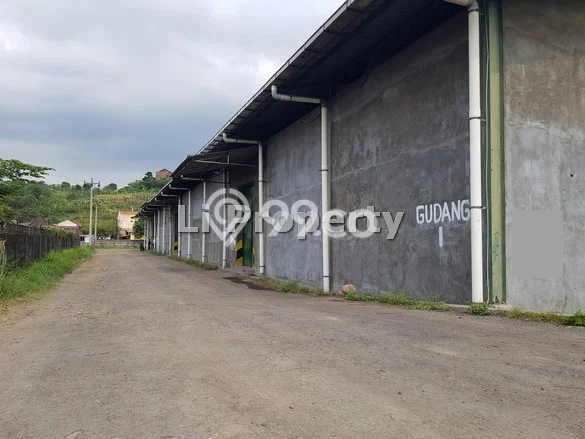Area Strategis! Disewakan Gudang Lokasi Semarang Barat, Semarang Cocok untuk Bisnis Area Strategis! Disewakan Gudang Lokasi Semarang Barat, Semarang Cocok untuk Bisnis