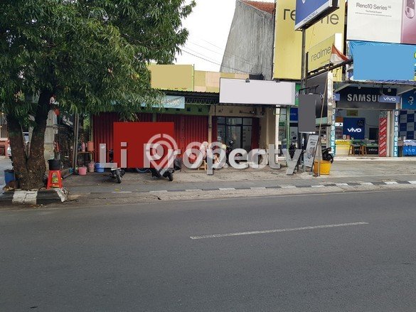 Ruko Premium di Ungaran, Luas 90m2m², Lokasi Jalan Utama Ruko Premium di Ungaran, Luas 90m2m², Lokasi Jalan Utama