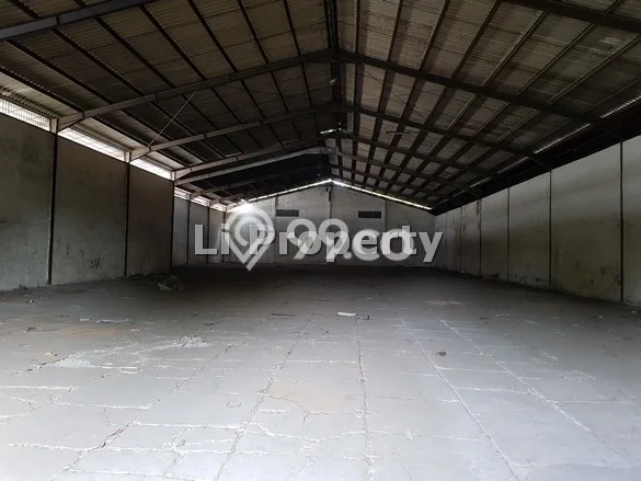 Gudang disewakan di Semarang Barat Semarang dengan luas bangunan 1200m2 Gudang disewakan di Semarang Barat Semarang dengan luas bangunan 1200m2