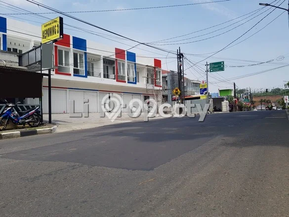 Untuk Dijual! Ruko di Ungaran Semarang LT 88m2 / LB 100m2 Kawasan Bisnis Untuk Dijual! Ruko di Ungaran Semarang LT 88m2 / LB 100m2 Kawasan Bisnis