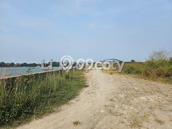 Tanah Dijual Lokasi Semarang Barat, Semarang dengan Luas Tanah 110593m2 dan Status - Tanah Dijual Lokasi Semarang Barat, Semarang dengan Luas Tanah 110593m2 dan Status -