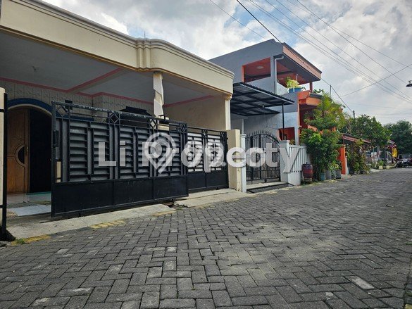 Rumah Modern 4 Kamar LT 96m2 di Tlogosari Rumah Modern 4 Kamar LT 96m2 di Tlogosari