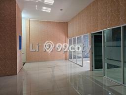 Ruko untuk disewa di Semarang Tengah punya LT 178m2 & LB 230m2 harga sewa kompetitif Ruko untuk disewa di Semarang Tengah punya LT 178m2 & LB 230m2 harga sewa kompetitif