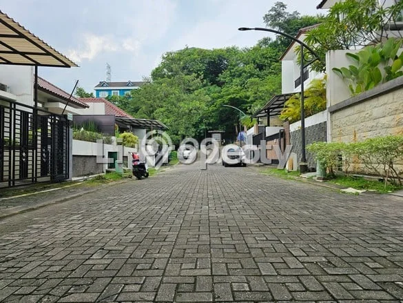 Rumah Disewakan Semarang LT 220m2 LB 225m2 Area Jangli Rumah Disewakan Semarang LT 220m2 LB 225m2 Area Jangli