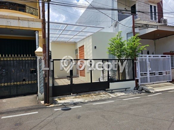 Rumah Asri di Semarang Selatan, 3 KT, Lokasi Strategis Rumah Asri di Semarang Selatan, 3 KT, Lokasi Strategis